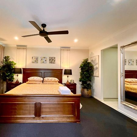 Spacious Hideaway Retreat, Brookfield, บริสเบน ภายนอก รูปภาพ