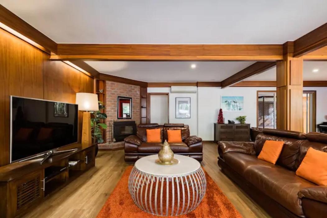 Spacious Hideaway Retreat, Brookfield, บริสเบน ภายนอก รูปภาพ